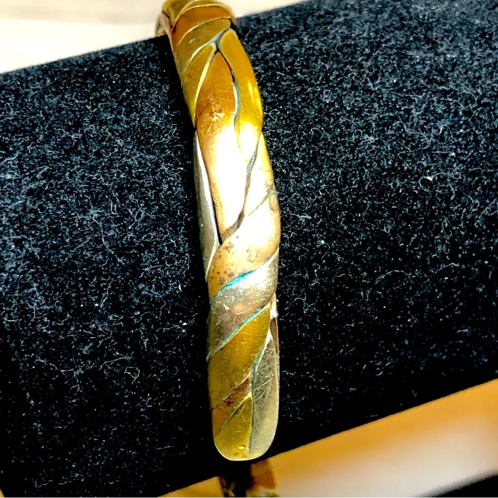 3 Metal twist cuff bangle bracelet, adjustable Silver - Image 4