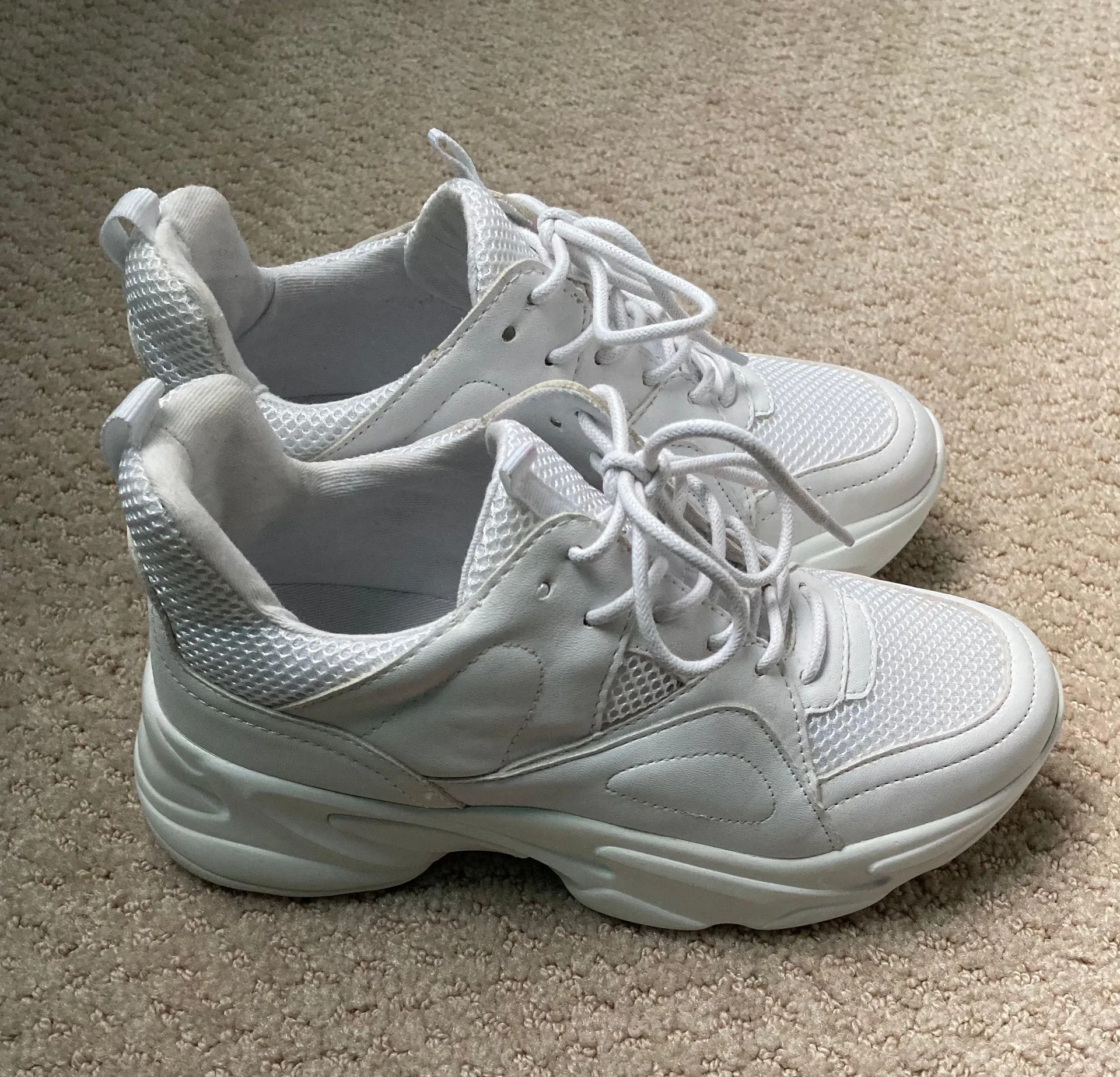 Steve Madden White Platform Sneaker - Image 2