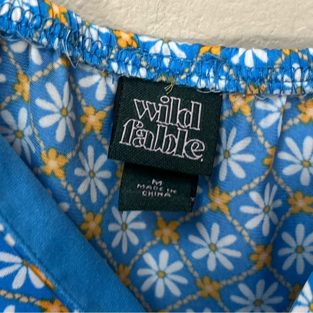 Wild Fable Pastel Blue Floral Cropped Hankerchief Tank Top Size Medium - Image 6