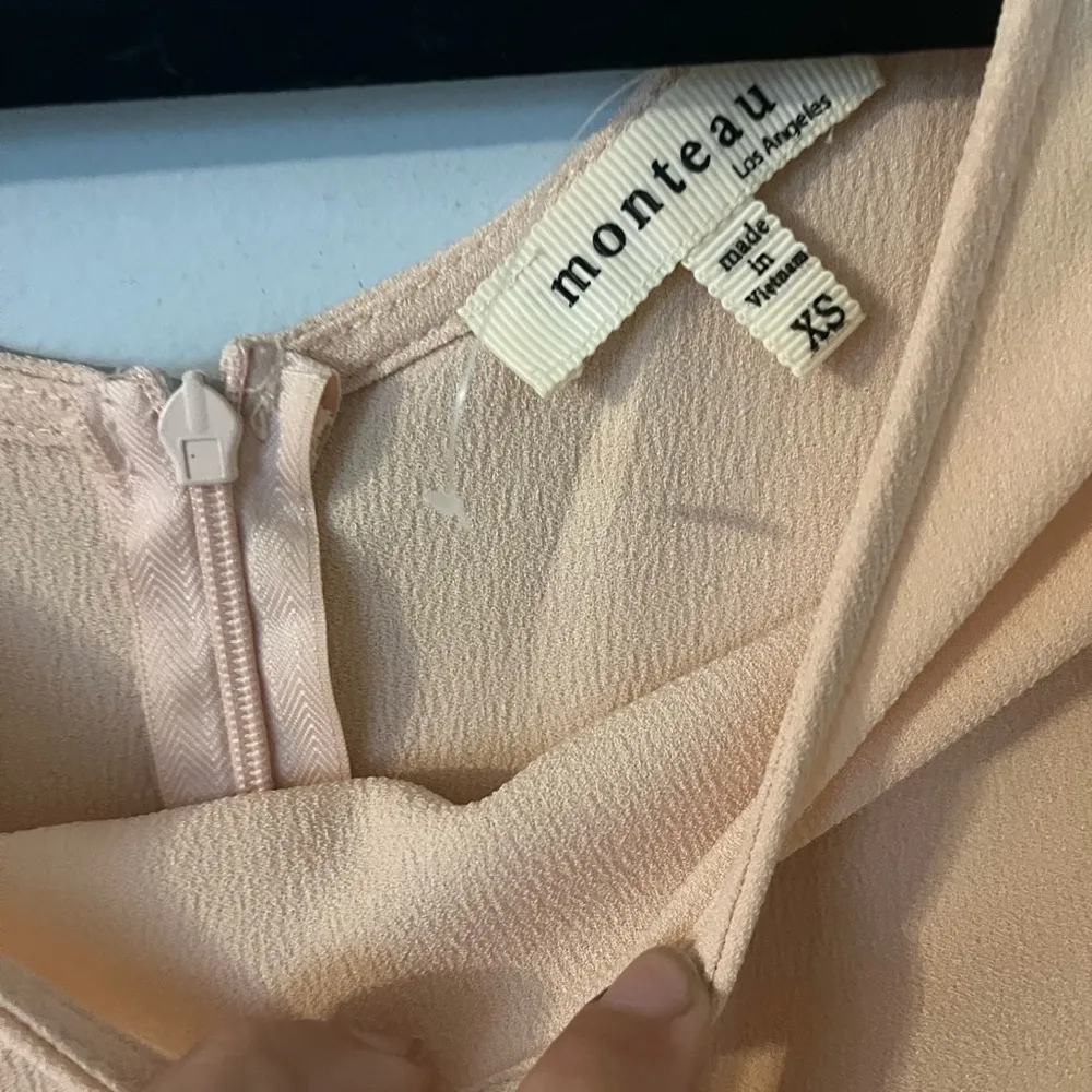 Monteau Blush Scallop Hem Romper - Size XS - Image 3