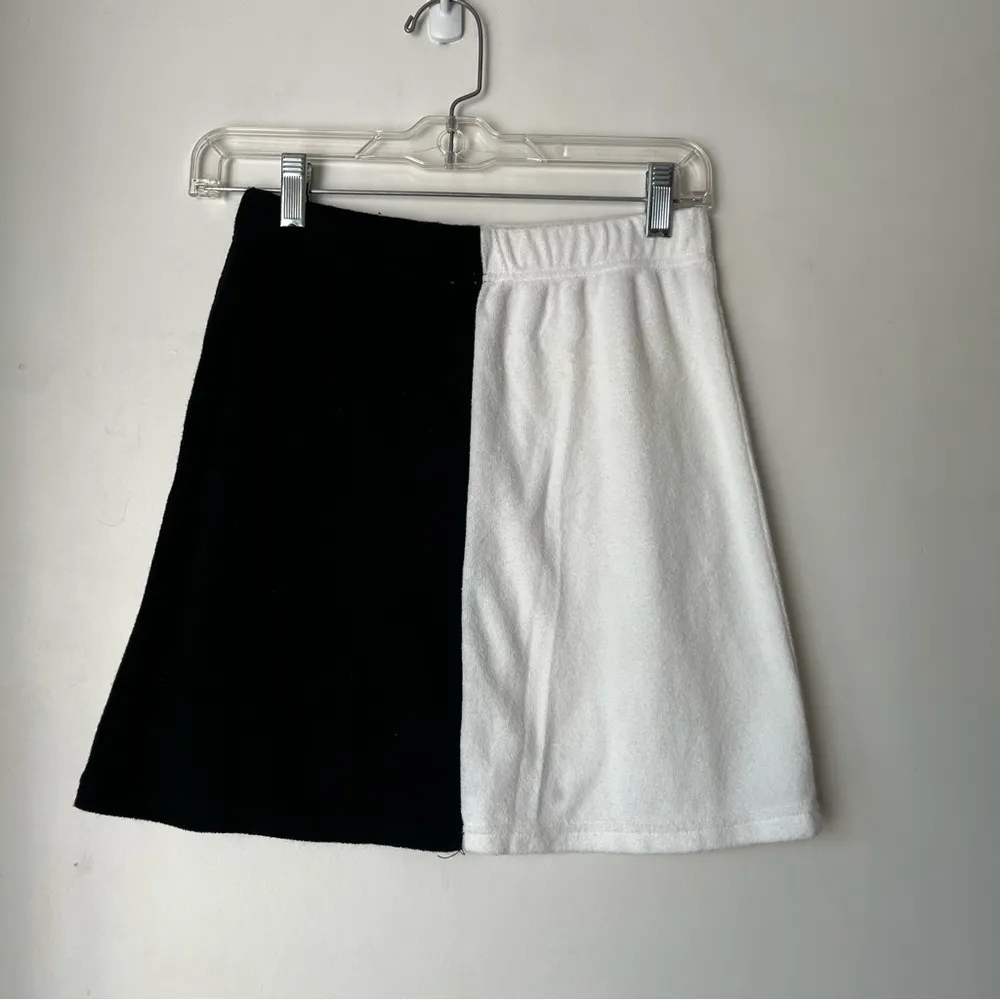 Cairo Black & White Colorbloock Terry Cloth Mini Skirt 4 - Image 7