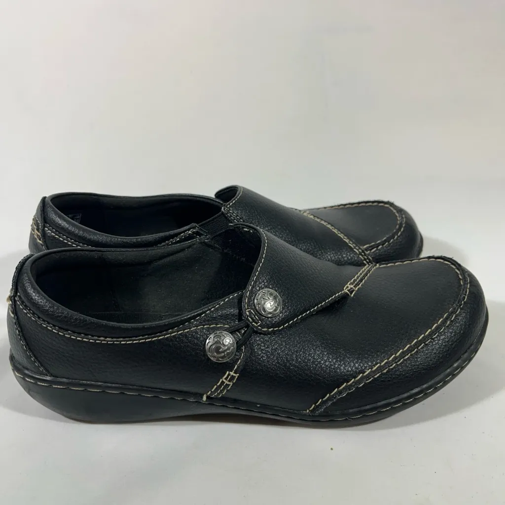 CLARKS ASHLAND‎ LANE WOMENS LEATHER SLIP ON COMFORT LOAFER BLACK SZ 9 PREOWNED - Image 4