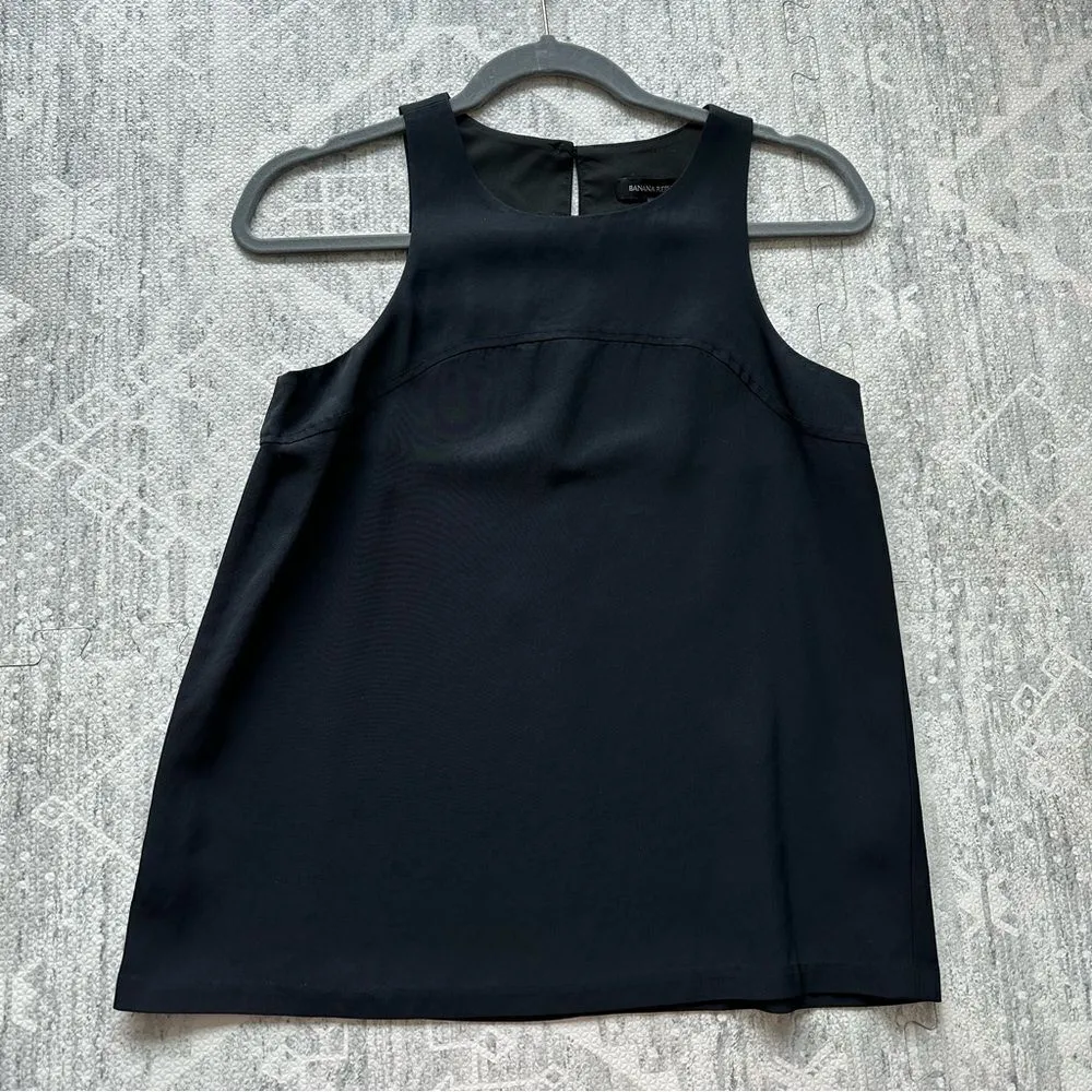 BUNDLE of (2) XS Women’s Work Wear for Office Sleeveless Tops Banana J Crew - Image 7