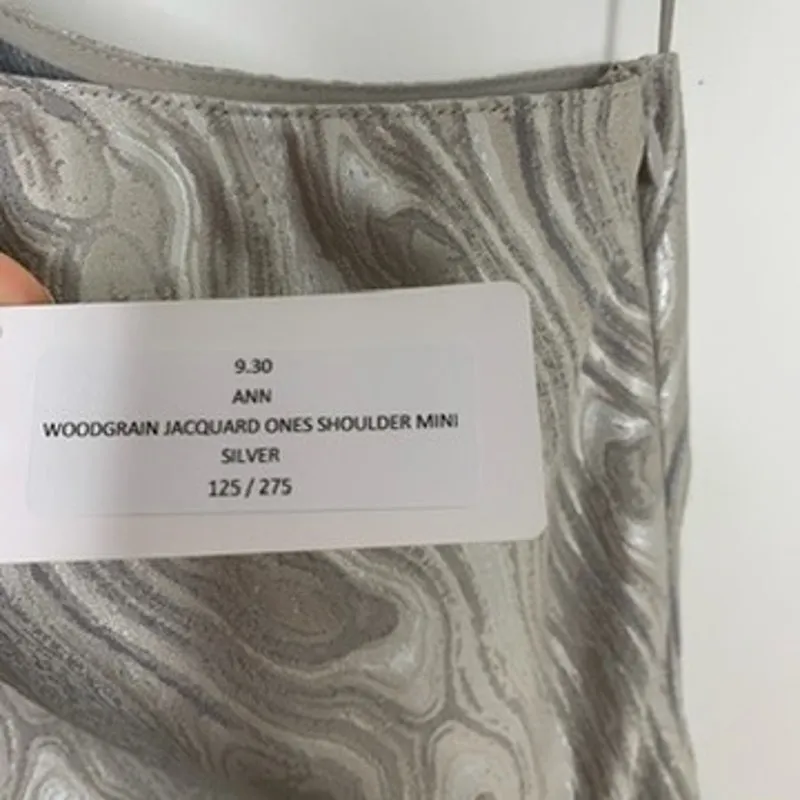 Saylor Woodgrain Jacquard One Shoulder Dress Silver Metal Womens New Small - Image 17