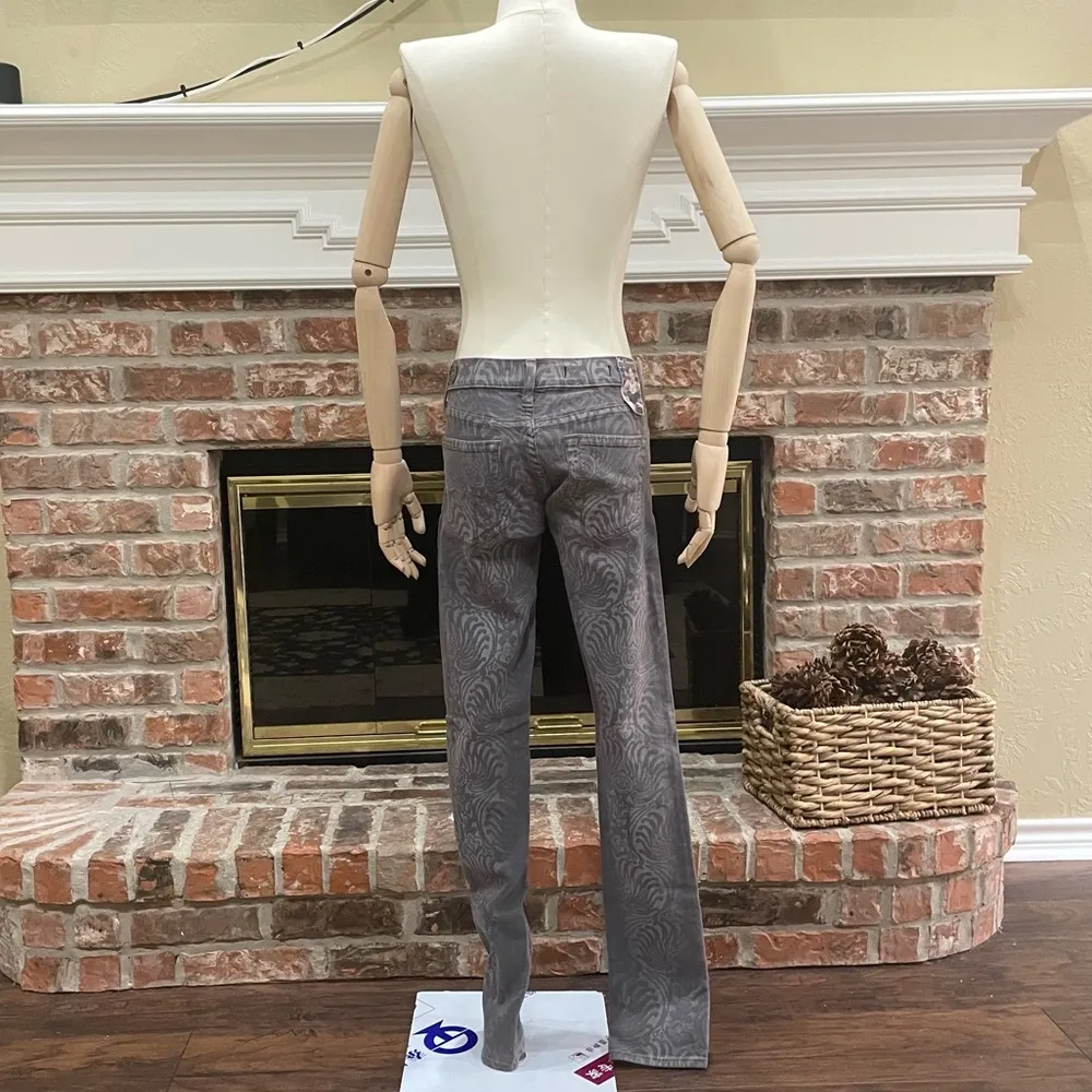 “Cayenne” low rise Astral Grey skinny jeans / 24 /Excellent condition - Image 8