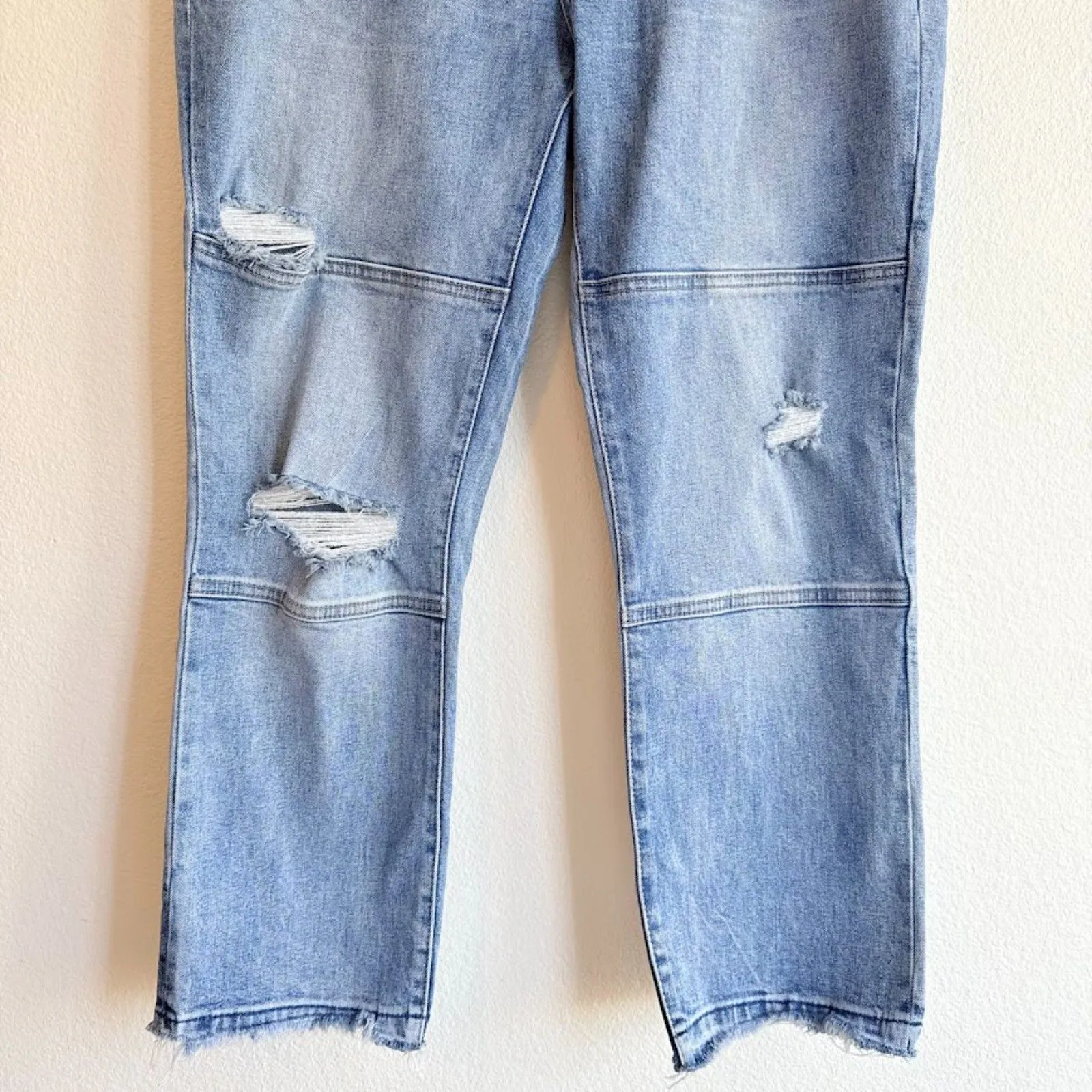 DL1961 Mara Instasculpt Straight Ankle Jeans size 30 in Distressed Knee Riptide - Image 4
