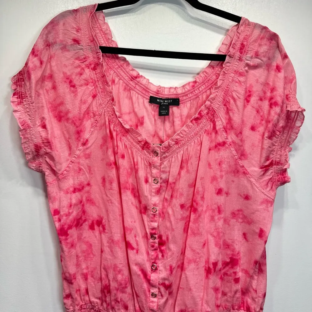 Nine West Shelby Prairie Blouse in Mystic Magenta Hot Pink Tie Dye 100% Cotton - Image 2
