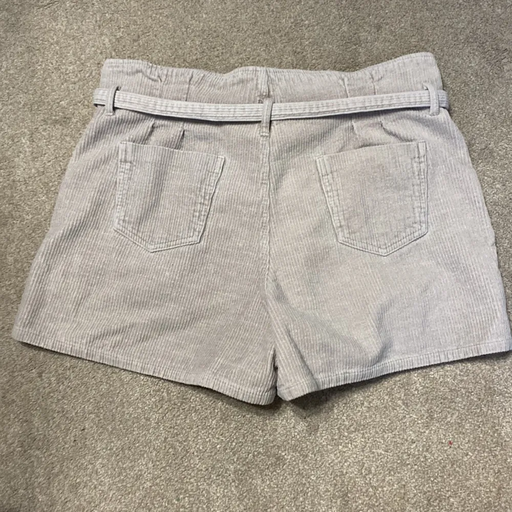 Böhme Cream Corduroy Paperbag High Waisted Shorts Size L - Image 4