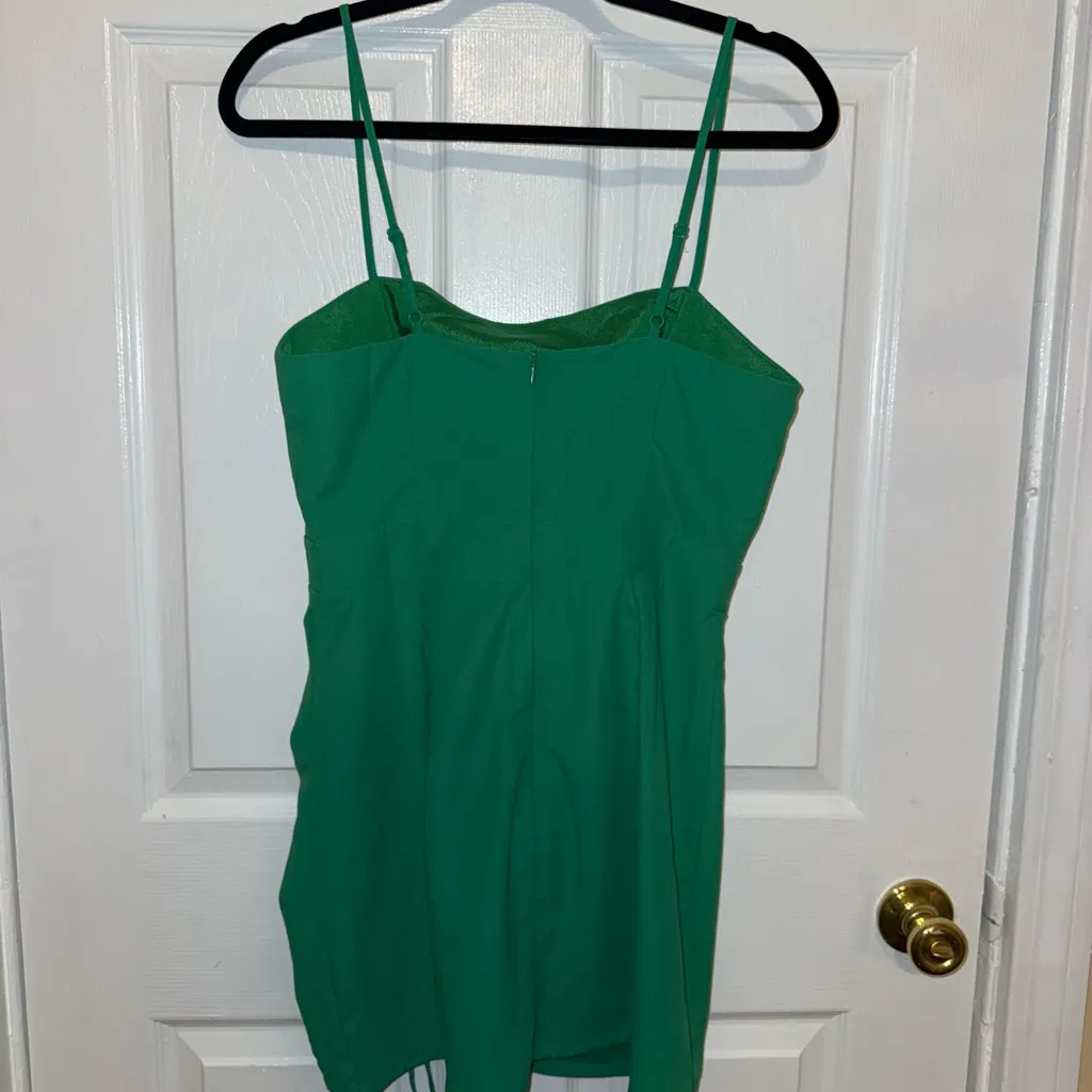 NWOT Superdown Fabiana Bright Green Ruched Mini Dress - Image 3