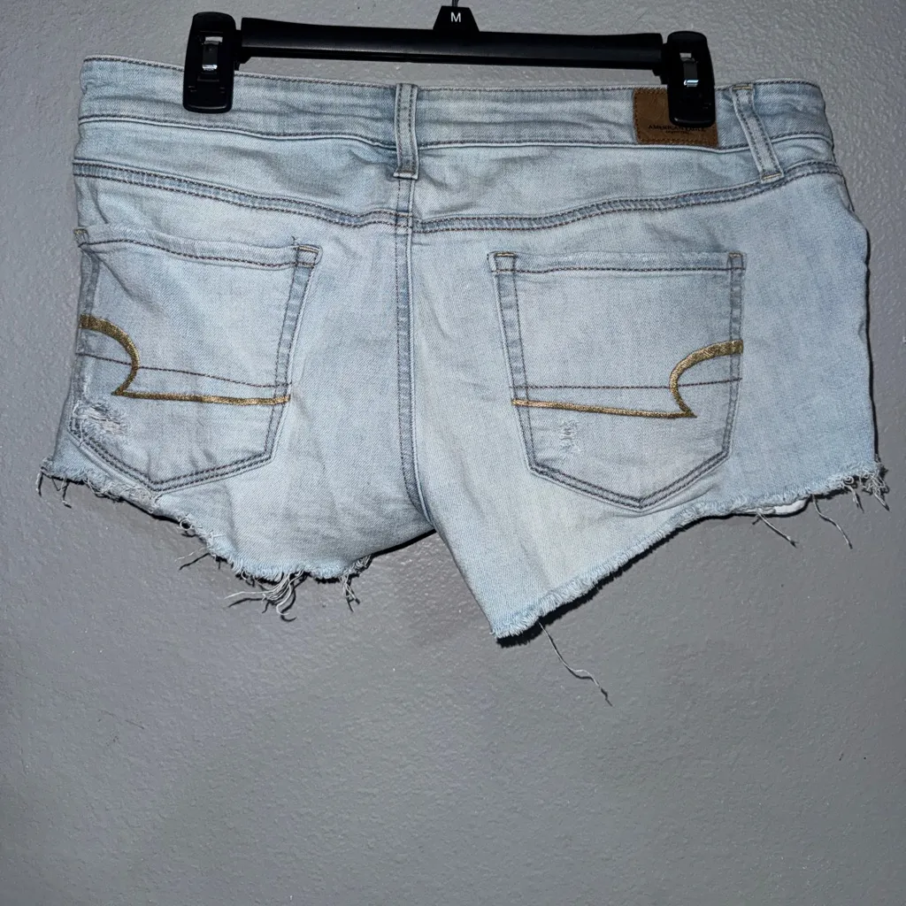American Eagle- size 8- light wash- Shortie- super stretch - Image 3