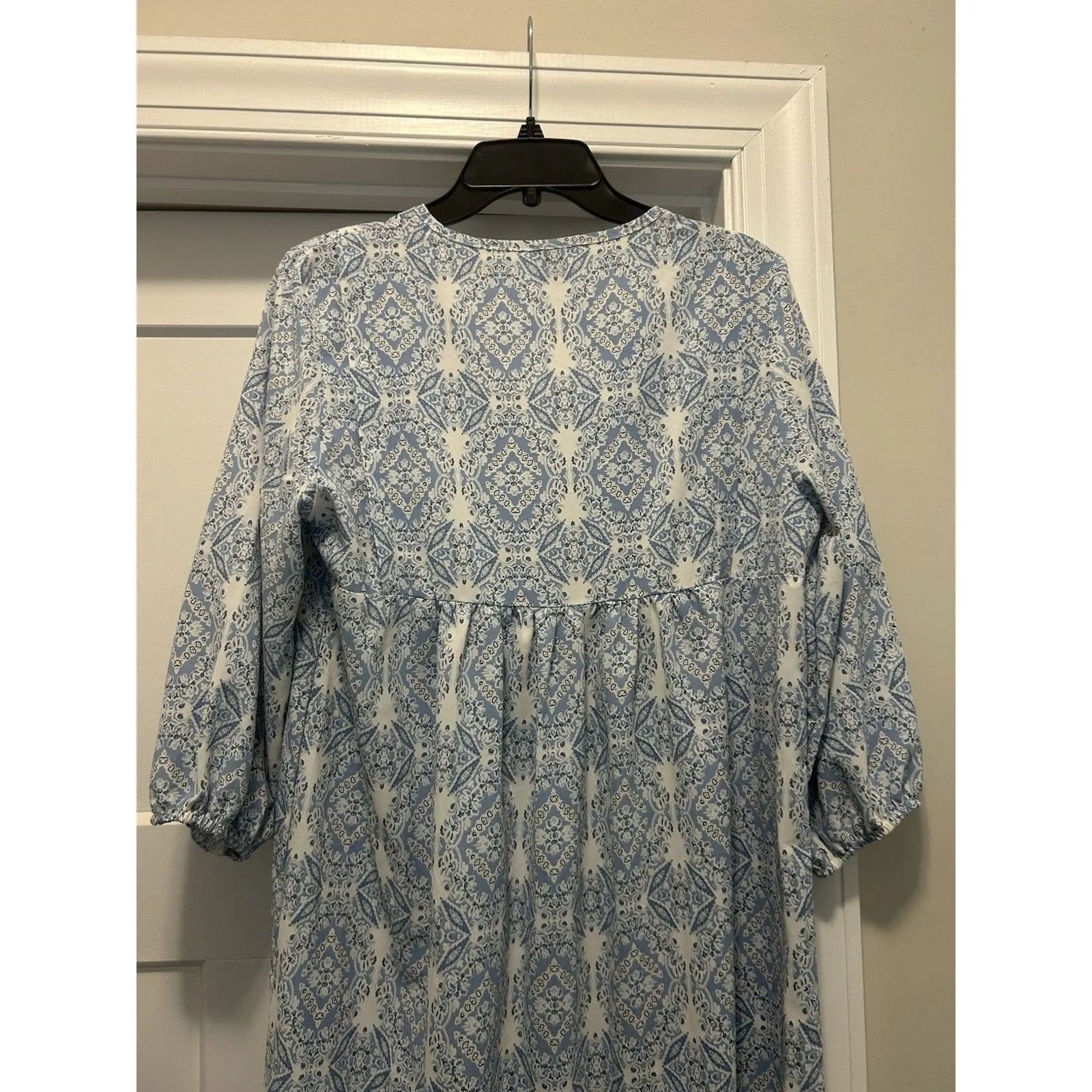 WOMEN'S BLUE & WHITE PRINT EMPIRE WAIST CASUAL PULLOVER LIGHTWEIGHT DRESS SZ LG - Image 5