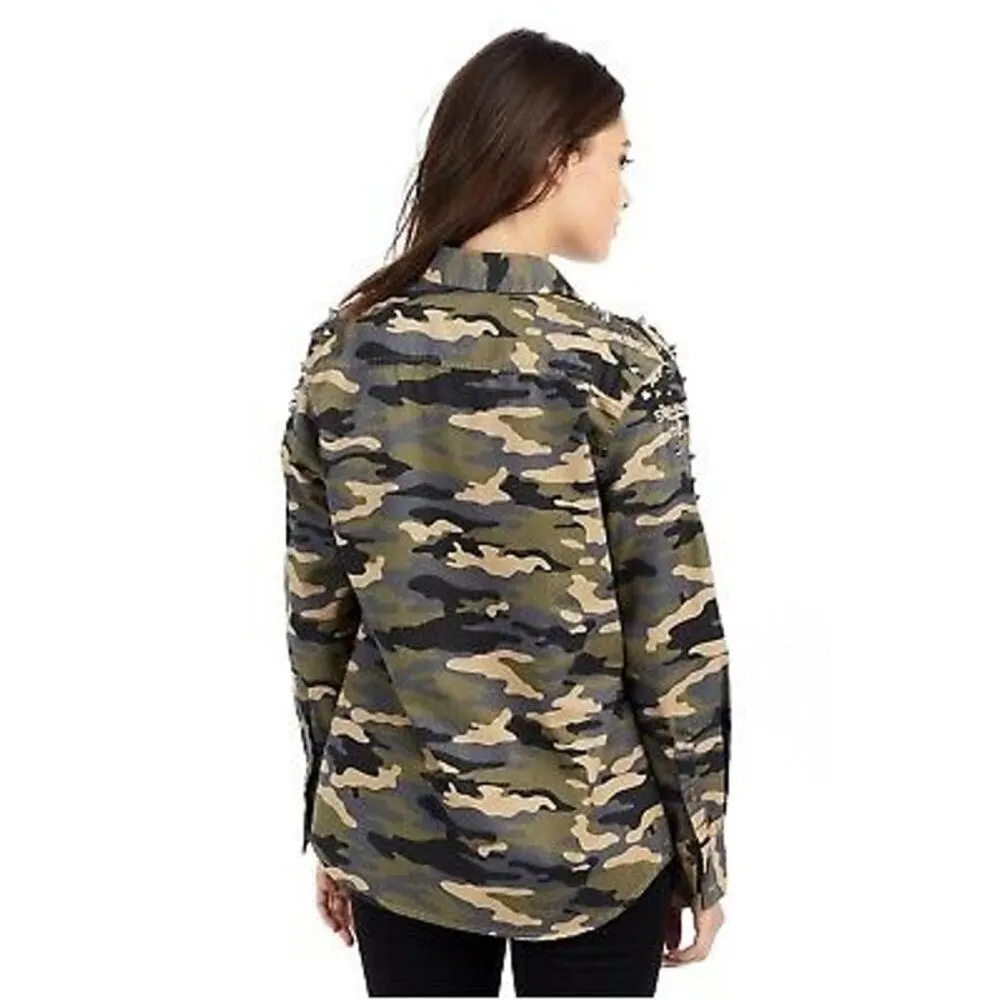 True Religion Women’s Camo Studded Button Down Utility Shirt size Small - Image 9