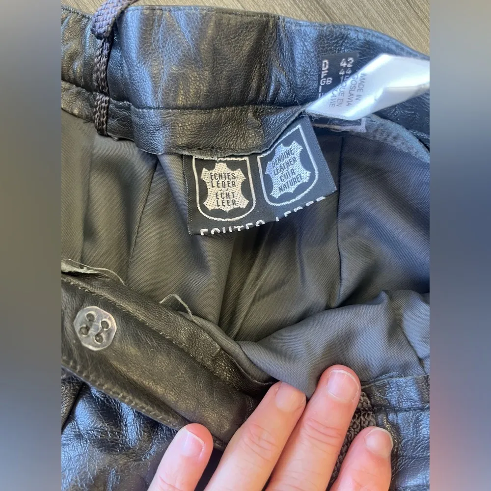 Vintage, Excellent condition Echtes Leder leather motorcycle pants. Size 12. Black - Image 4