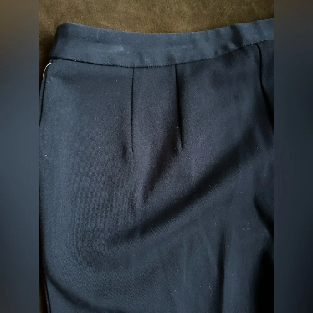 Liz Claiborne Audra Dark Navy Blue Mid Rise. Pleated In Front & Back Sz 6. - Image 6