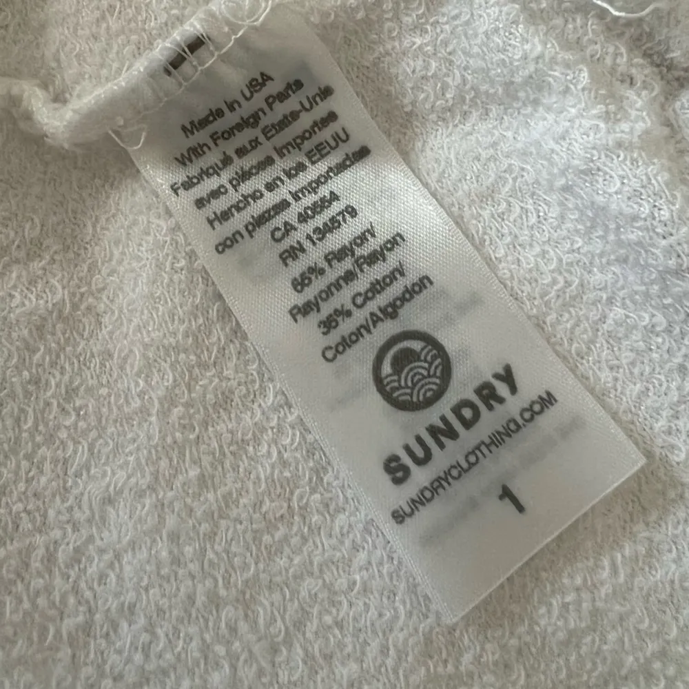 Anthropologie’s Sundry Sweatshirt Lovers White Size Small NEW - Image 10