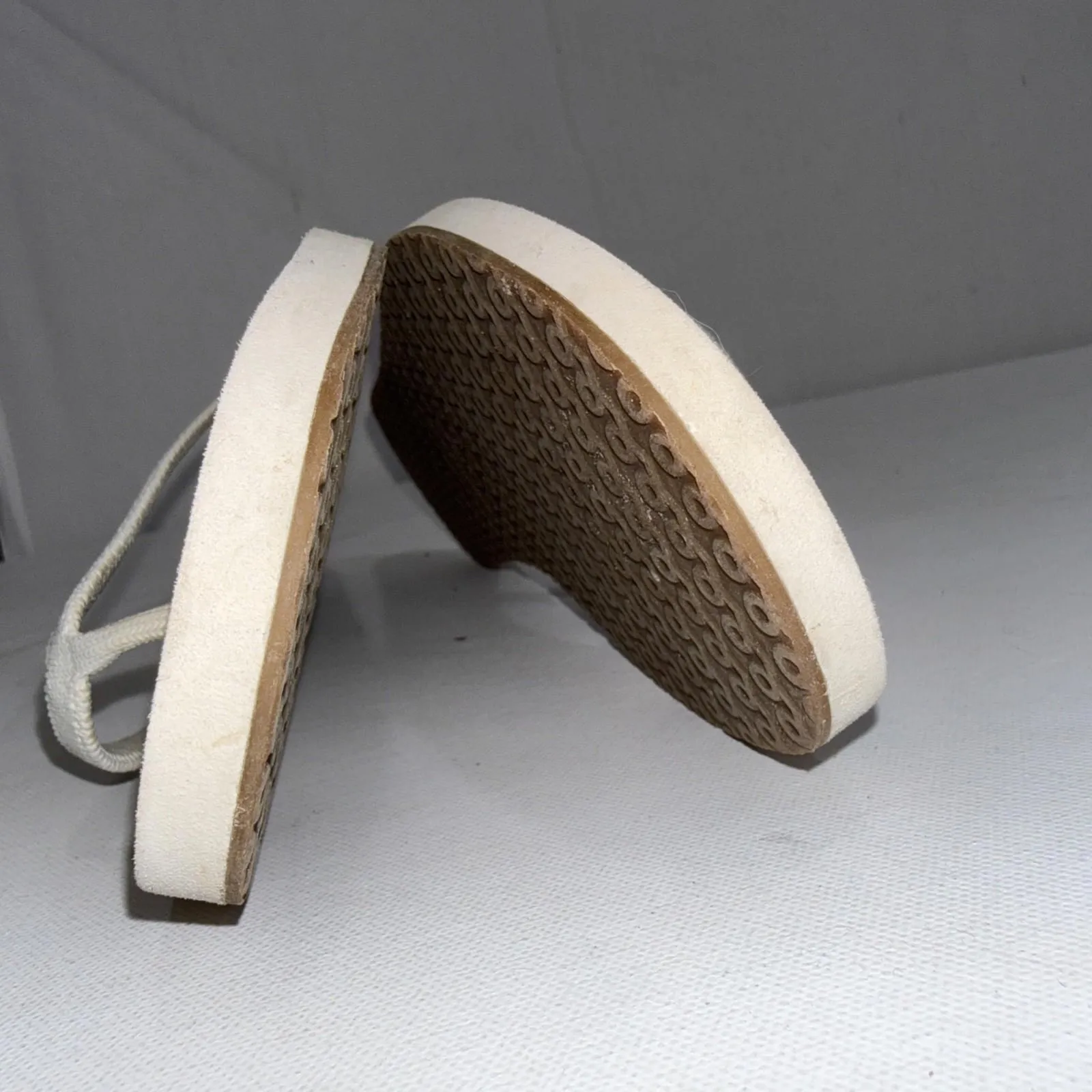 Rothy’s White Minimalist Basic Old Money Classic Preppy Designer Flip Flops 8 - Image 5