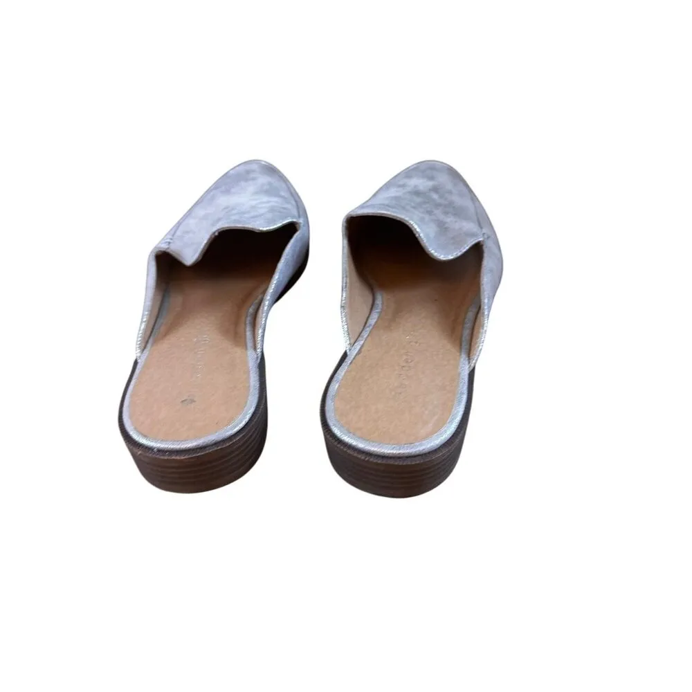 Madden Girl Size 8.5M Pointed Classic Toe Gitter Slip On Loafer Silver - Image 8
