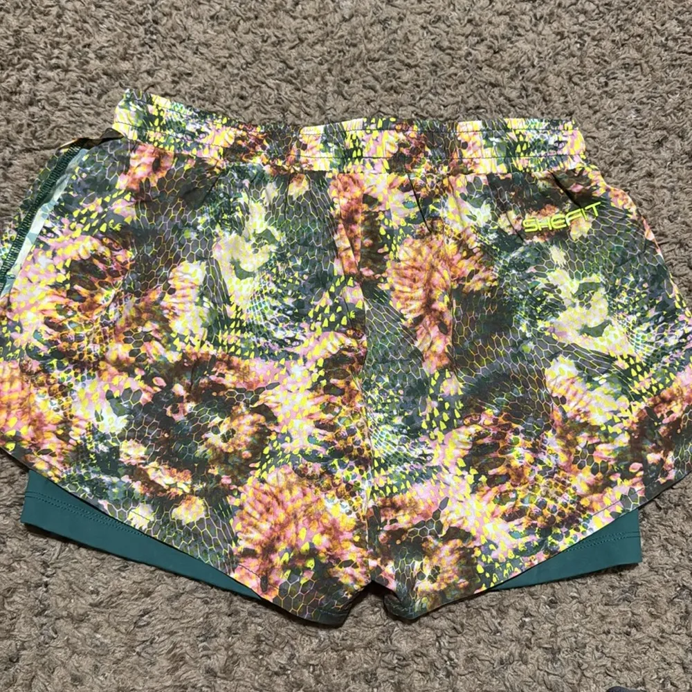 SheFit  running shorts - Image 7