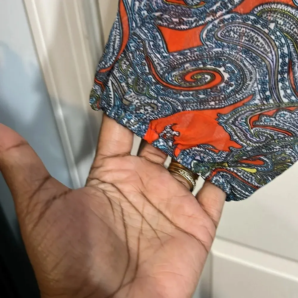 Soho Jeans Paisley top with Tie front - size Medium - Image 4