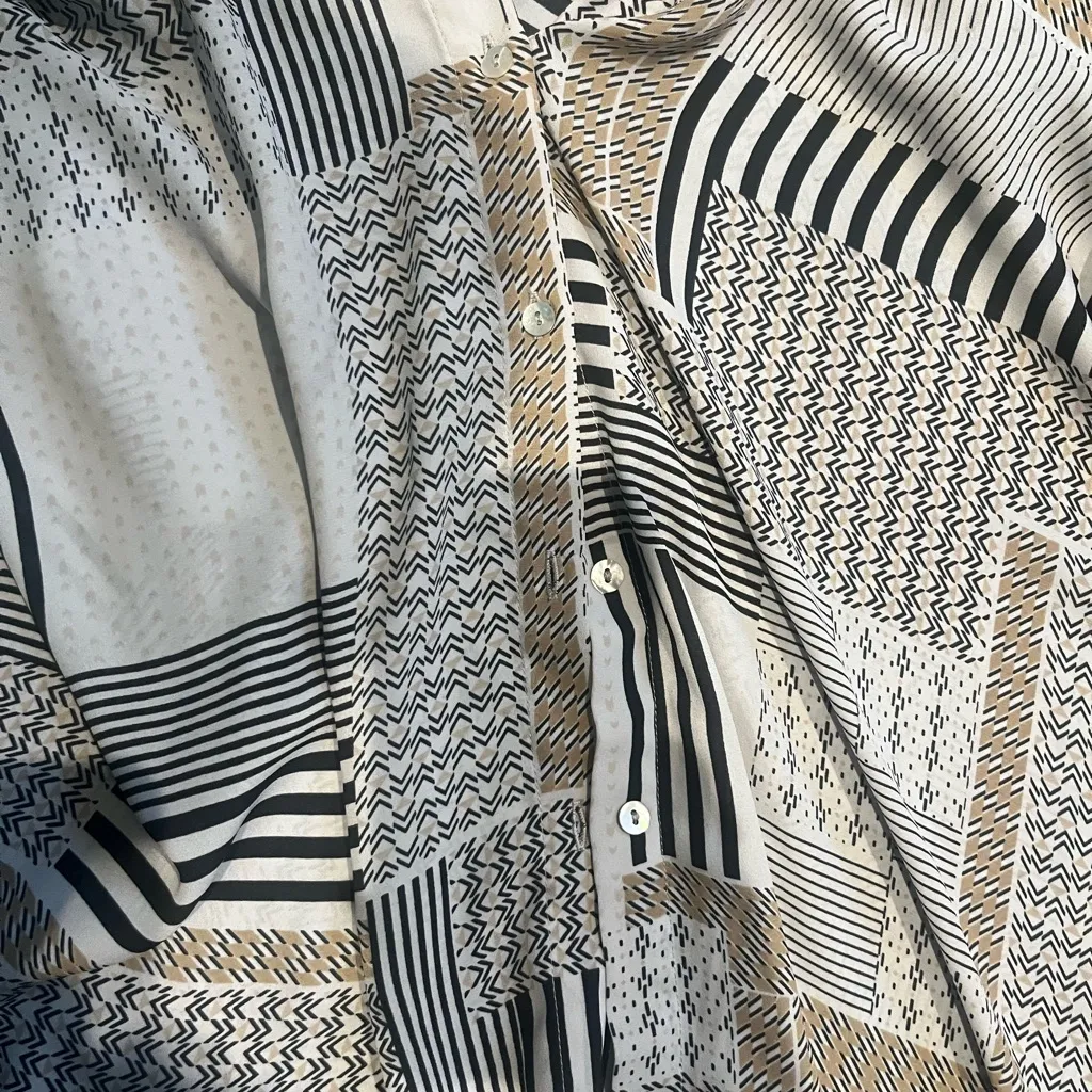 Women’s Brown & Black Blouse Plus Size 3X Geometric Patterned Button - Image 4