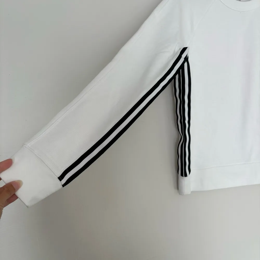 NWT  24/7 Striped Sweatshirt white black size xs - Image 2