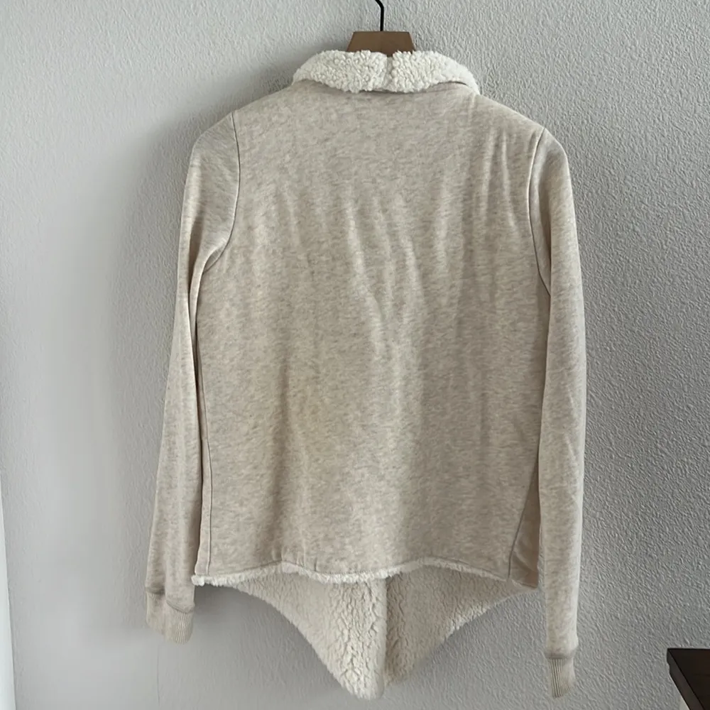 Hollister Sherpa Open Front Cream Neutral Sweater Lounge Cozy Comfort Large - Image 2