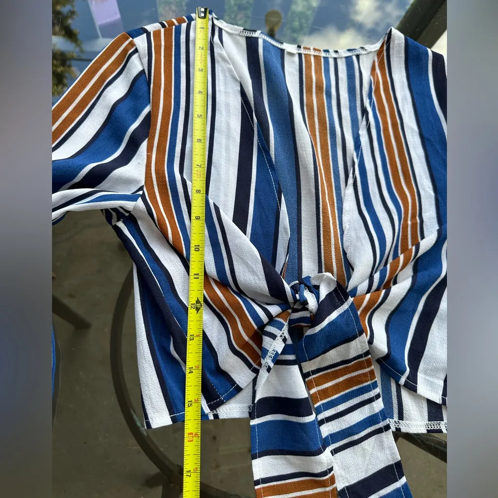 Shein Boho Deep V-Neckline Knot Front Striped Bishop Sleeve Crop Top Size Small - Image 9