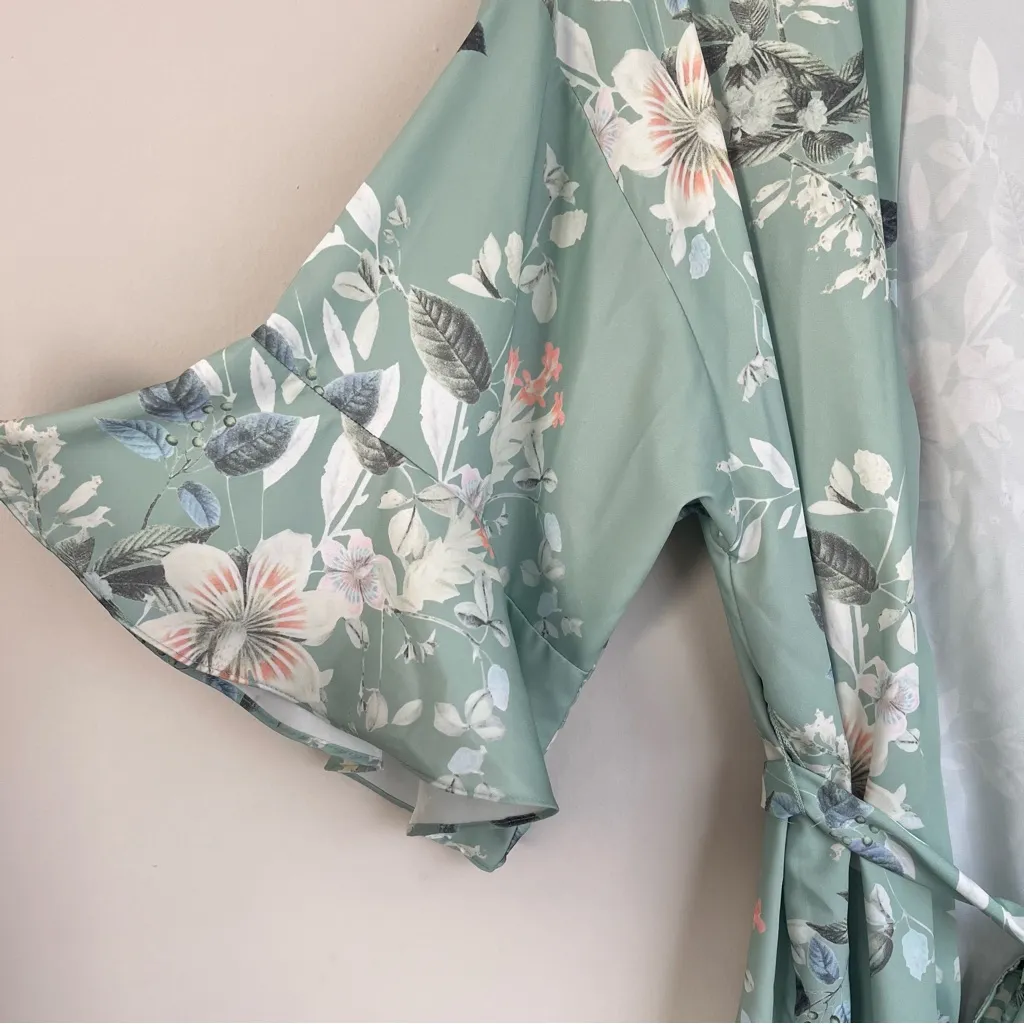 Birdy Grey Sage Green Kenny Floral Satin Robe Size XS/S - Image 2