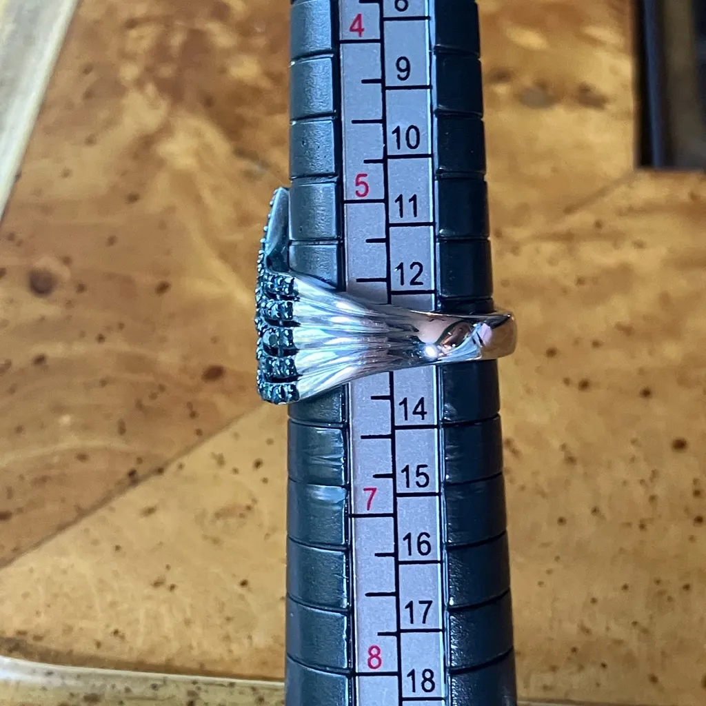 Natural Blue Diamond Sterling Silver Chevron Ring Size 6 - Image 8