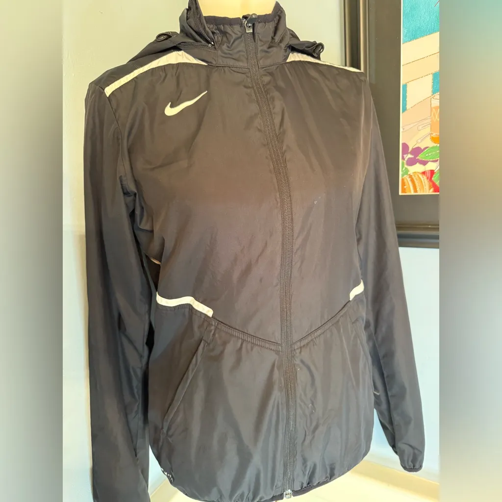 Nike Women's Challenger Woven Jacket Sz M - Image 2