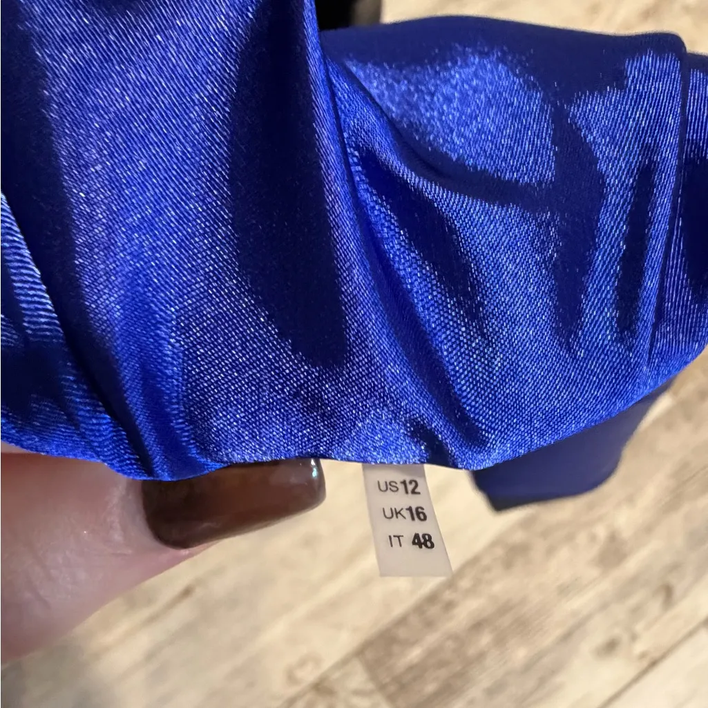 T Tahari Beautiful  Blazer - Image 6