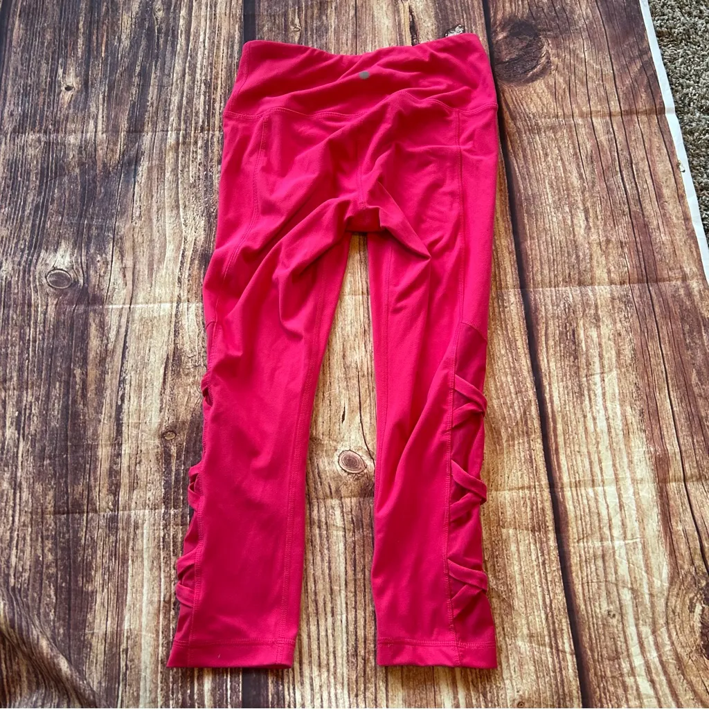 Women’s Yogalicious Bright Red Leggings Mesh Sides Size M - Image 6
