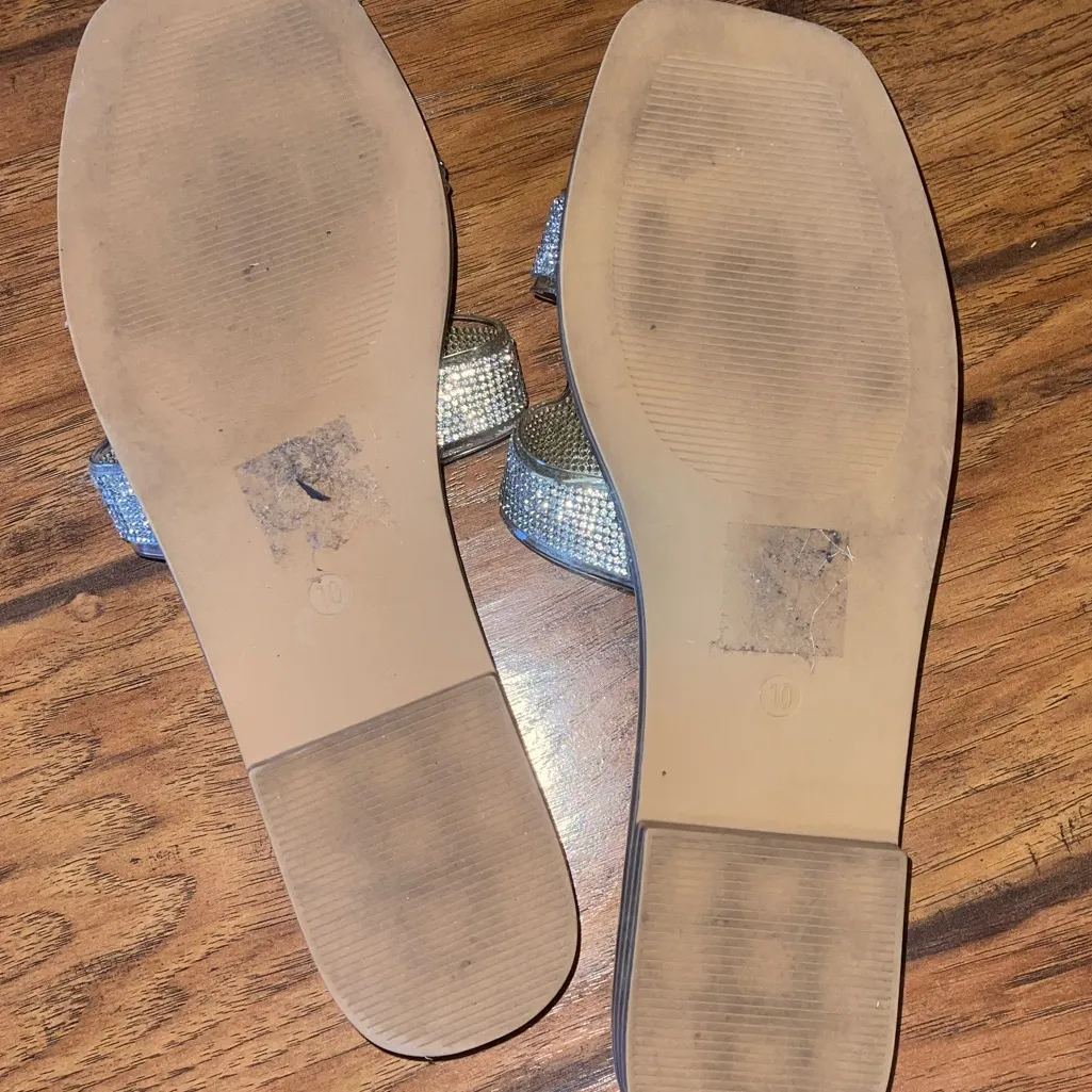 Madden Girl Glittering Silver Slide Sandals shoes size 10 - Image 3