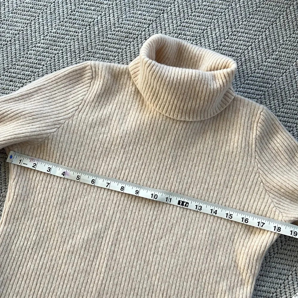 Merino wool turtle neck sweater Size undefined - Image 2