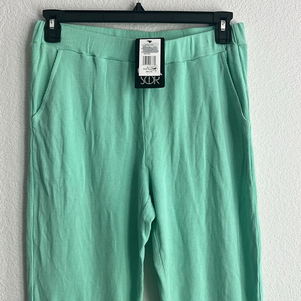 Chaser Women’s Waffle Knit Sweatpants Jogger Pants in Mint Green, Size L NWT - Image 4