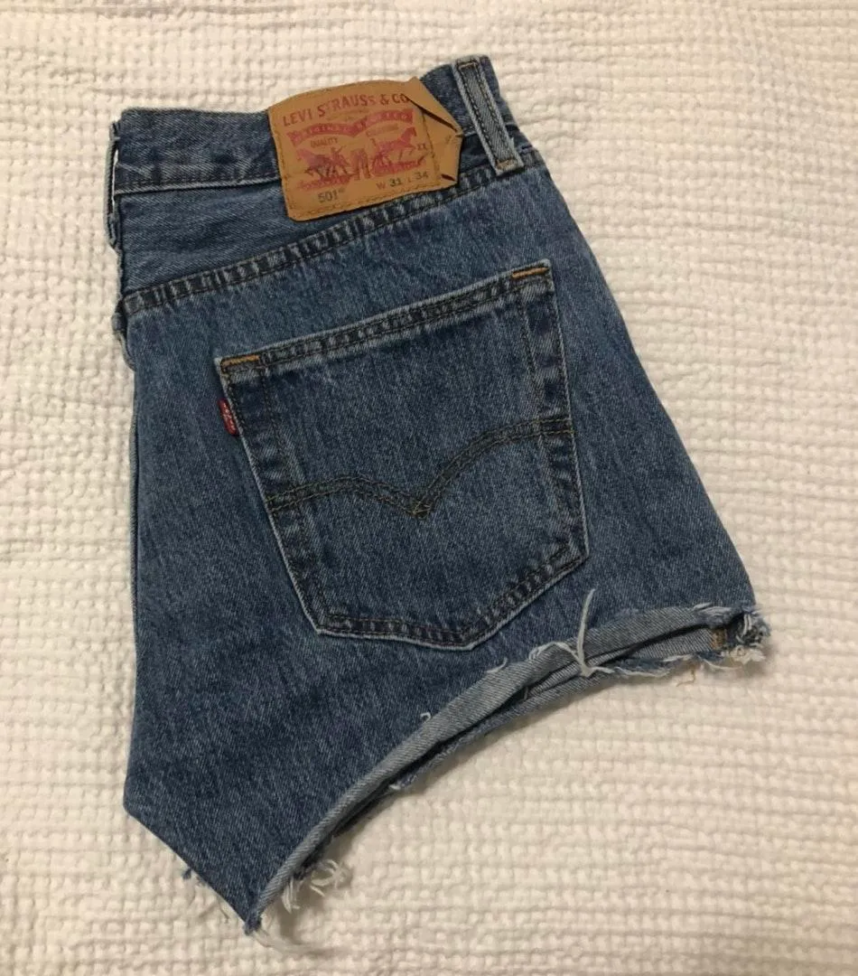 Levi’s 501s - Image 4