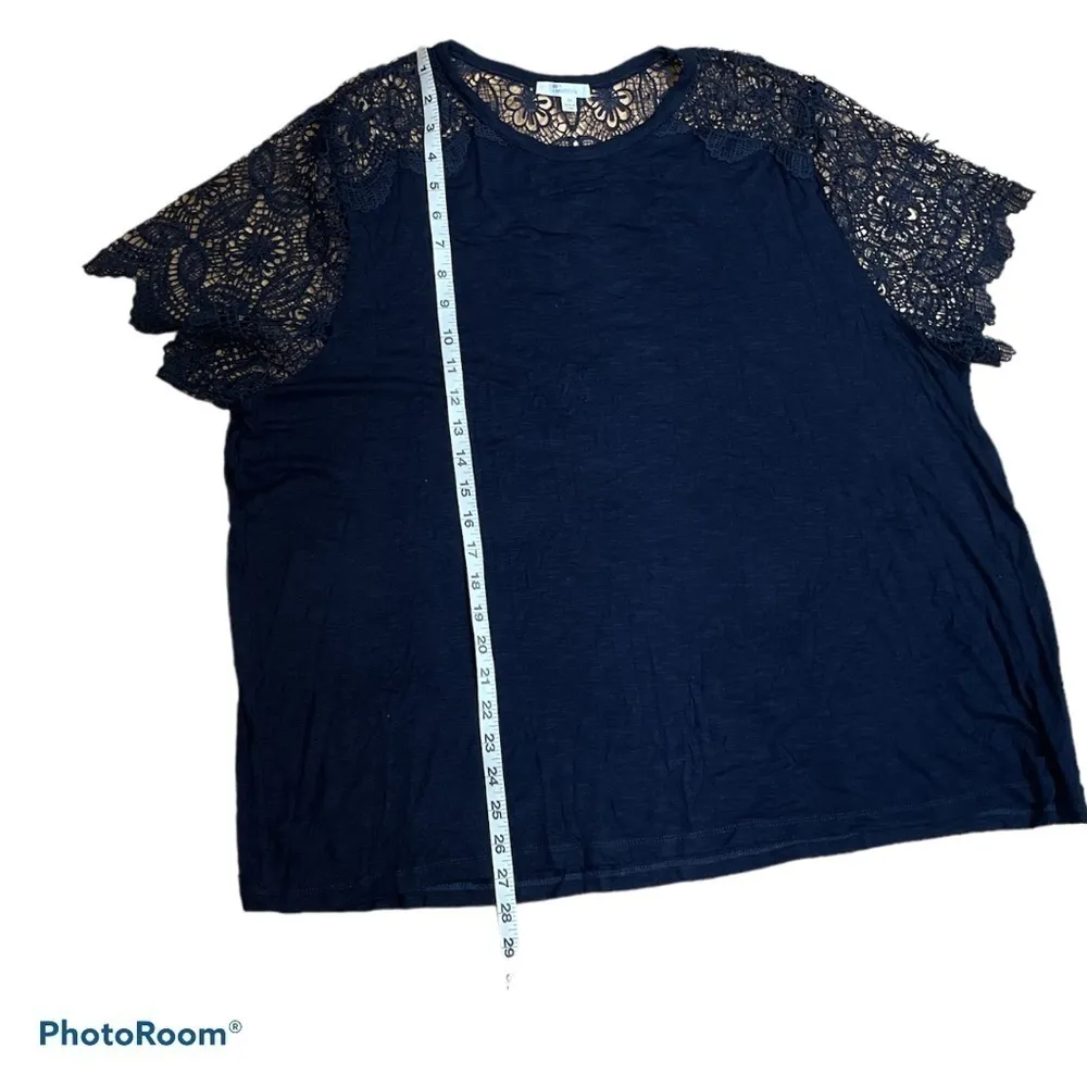 89th & Madison Navy Lace Sleeve Spandex Blend Top Plus Size 3X Blue - Image 4