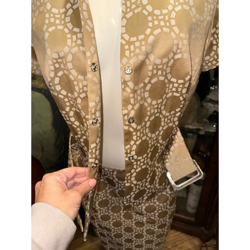 Women's Isabella Gold & White Patterned Pantsuit, Size 10 - Image 6