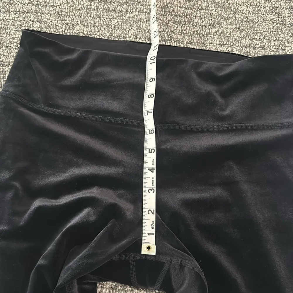 NWT Athleta Petite Elevation Velvet Tight Sz LP - Image 10