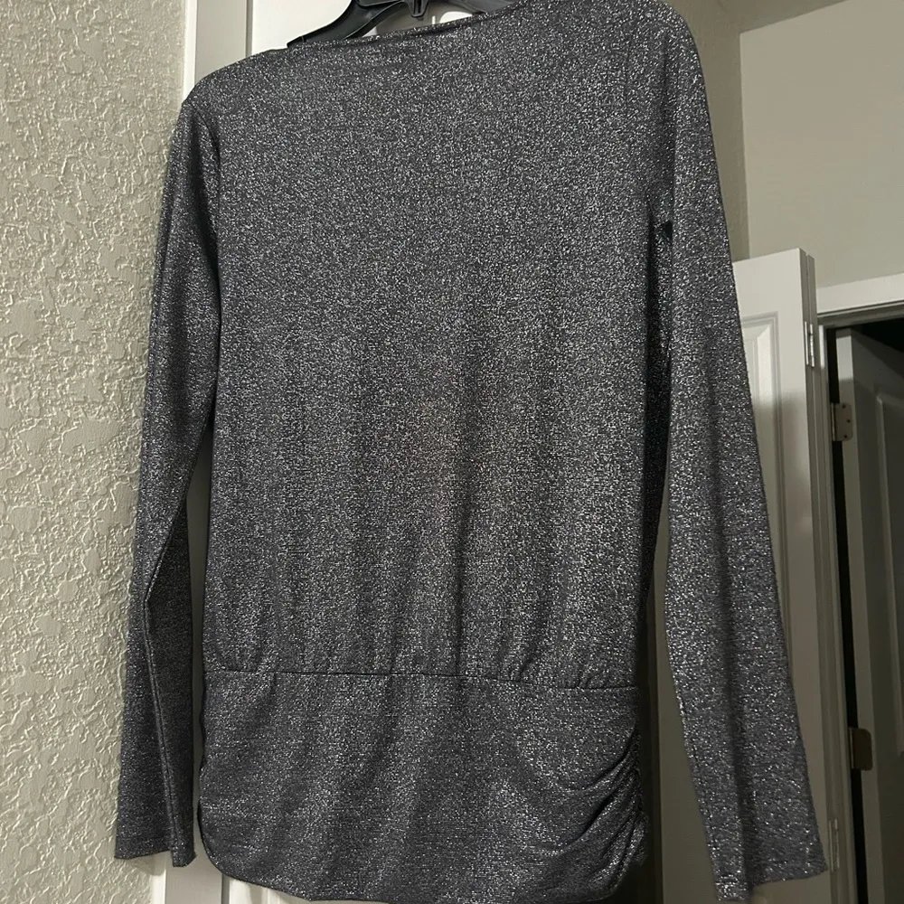 White House Black Market Long Sleeve - Image 5