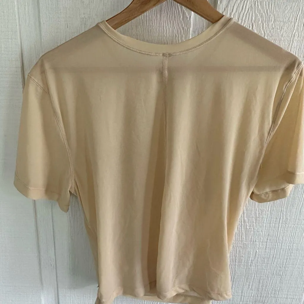 Lululemon Lightweight Mesh Reversible Yoga Elegant Cream Women's Workout Shirt - Image 4
