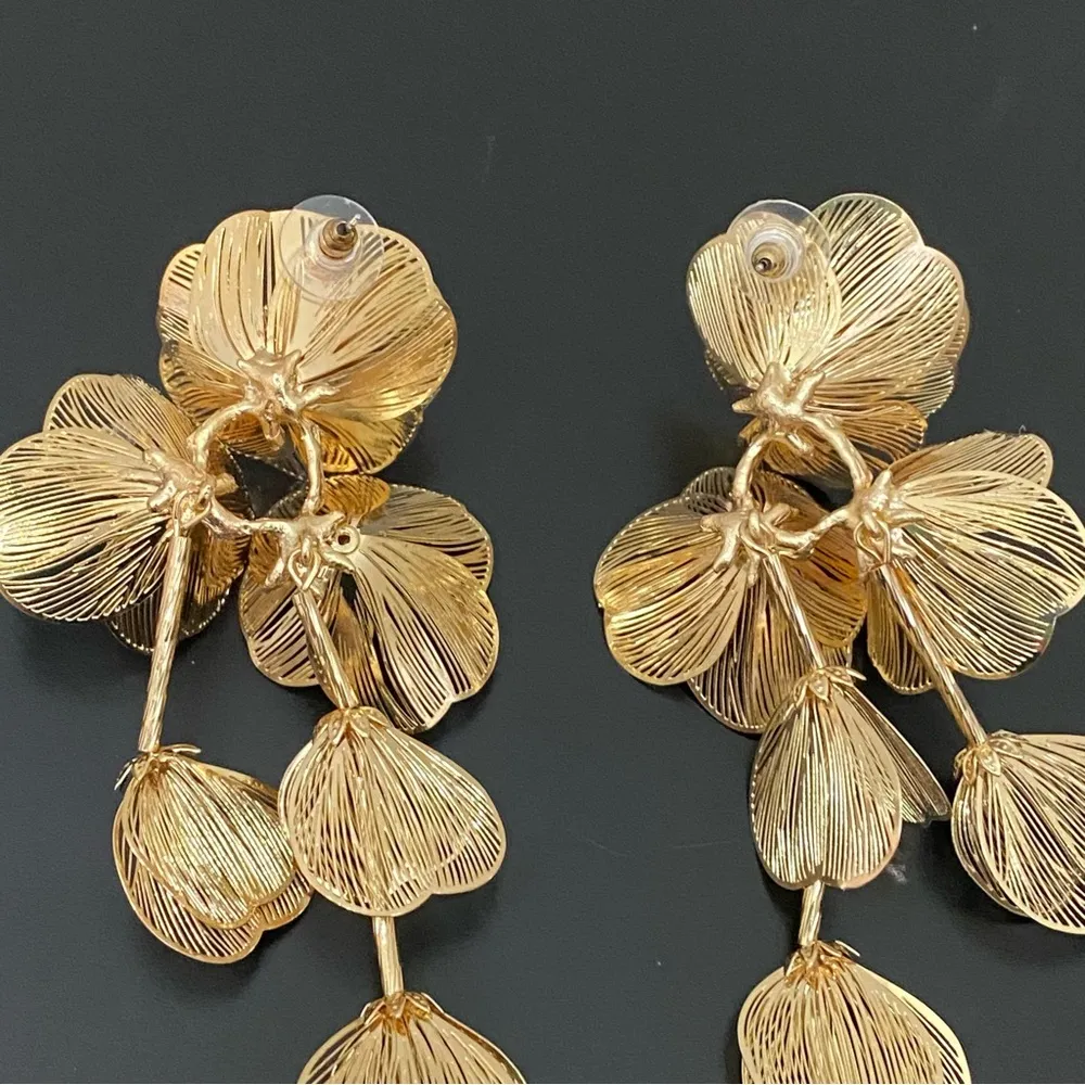 Unique Gold - Image 12