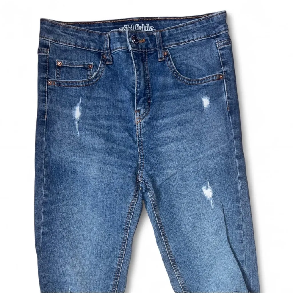 Wild Fable High Rise Ripped Skinny Jeans – Size 8 - Image 3