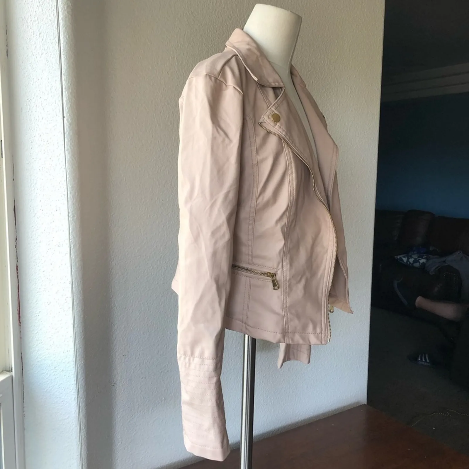 New Look faux leather moto jacket light pink street wear feminine size S - Image 3