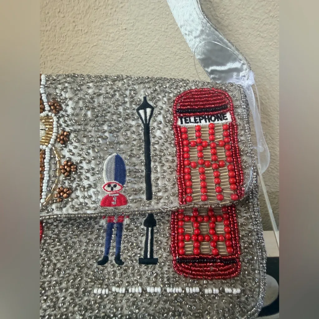 Viral and super RARE needed London purse by Handcrafted in India Gray - Image 3