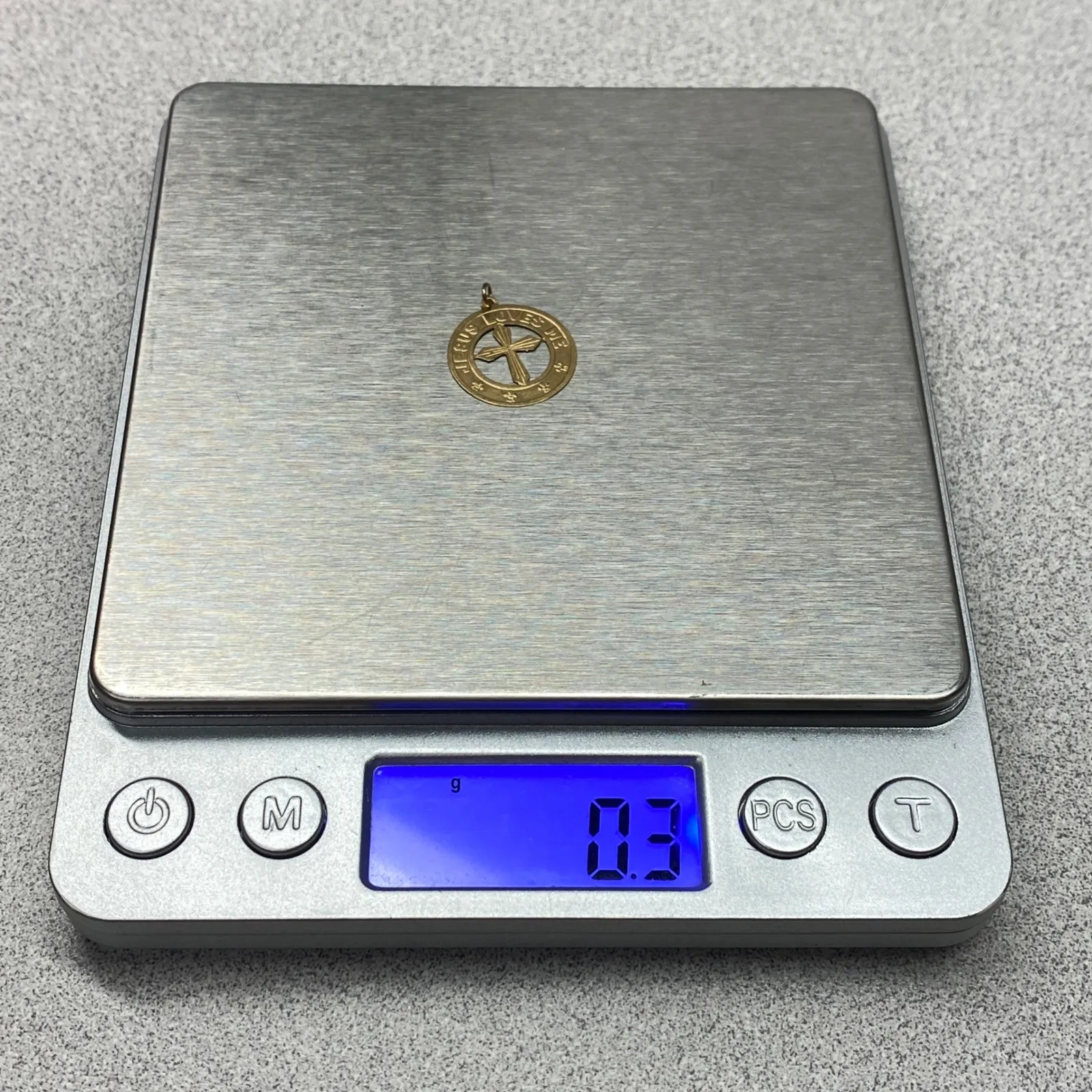 Vintage Jesus Loves Me Cross Charm Pendant Necklace Gold Tone Religious - Image 4