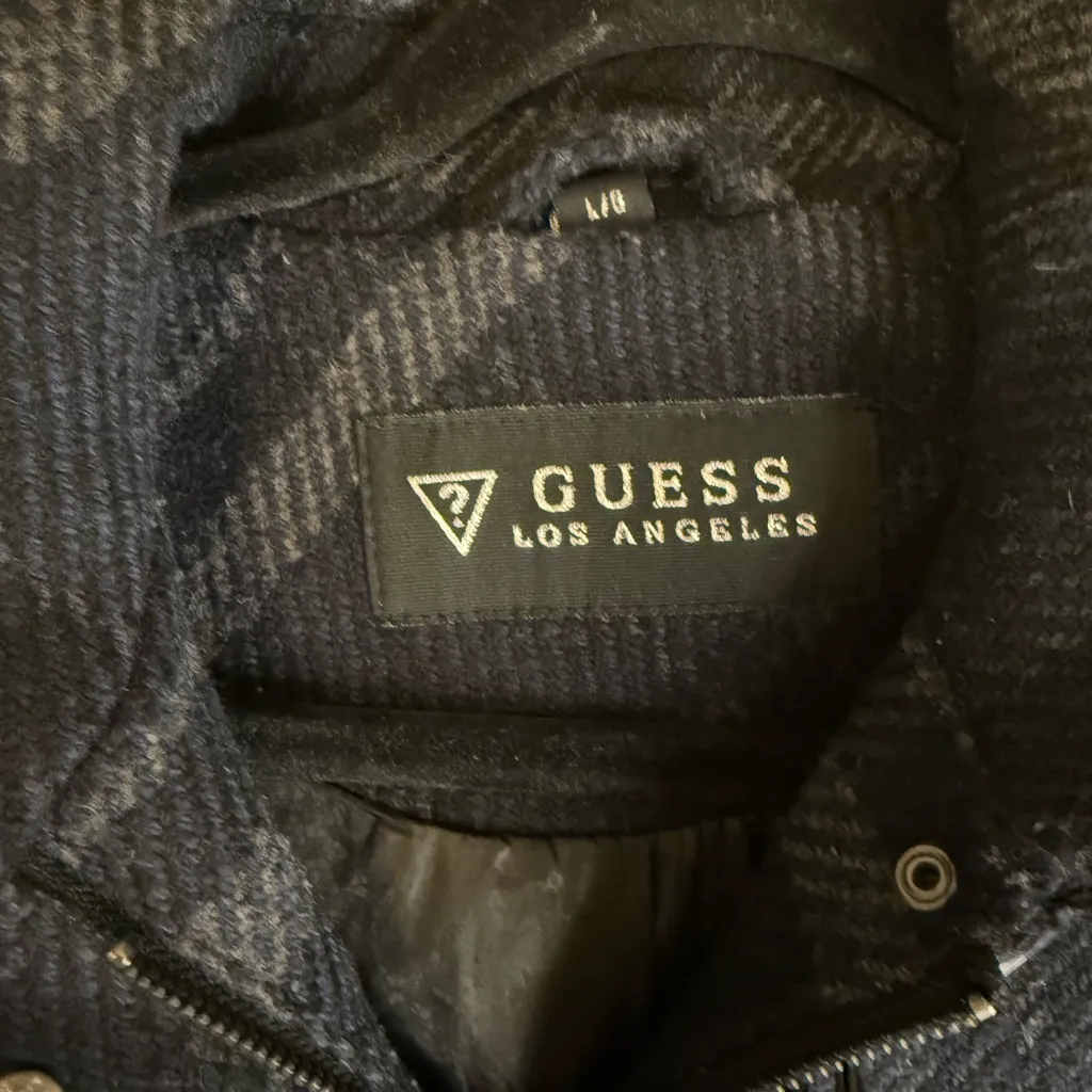 Grey and navy plaid wool Guess coat #wintercoat - Image 4