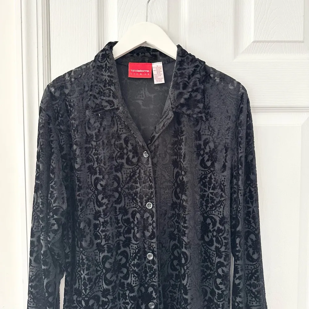 Liz Claiborne Vintage Black Burnout Velvet Paisley Button Tunic Blouse Small Y2K - Image 10