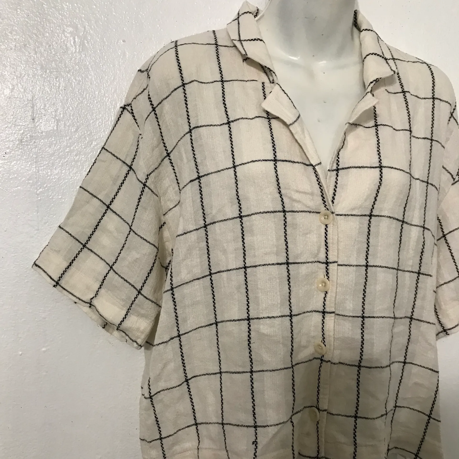 Shirt Size L 100% Linen - Image 3