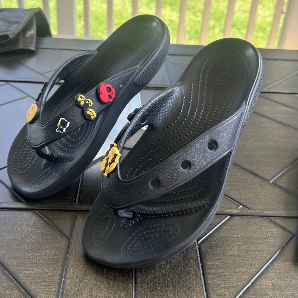 Crocs black Iconic comfort thong sandals unisex Halloween set of Jibitz included - Image 2